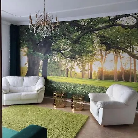 Mia Luxury Near Park Apartment Tirana